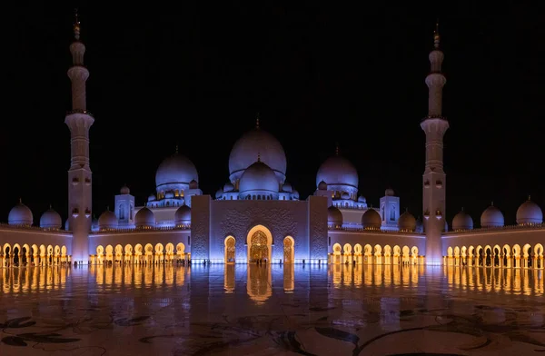 Vista Nocturna Gran Mezquita Sheikh Zayed Minarete Mezquita Más Grande — Foto de Stock