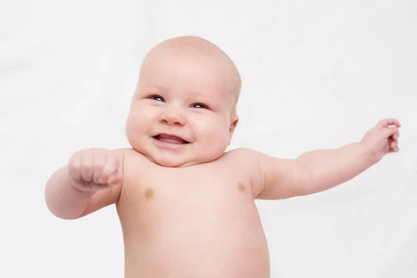 无牙的婴儿微笑 — 图库照片