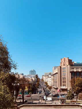 Khreshchatyk Caddesi, Ukrayna 'nın başkenti Kyiv' in Tsum alışveriş merkezi manzarası