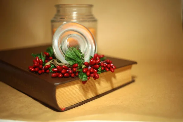 Decorative Gift Candle Wreath — Stock Photo, Image