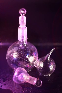 Laboratuvar şişe seti.