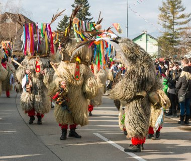 Sloven Milli maskeleri 