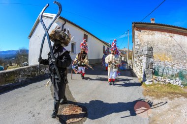 Sloven geleneksel maske Skoromati alayı