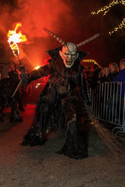 Podkoren, Slovenija - 24 Kasım 2017: Kimliği belirsiz 