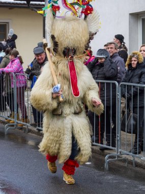 IG, Slovenya - 10th Şubat 2018: Slovence Ulusal maskesi 