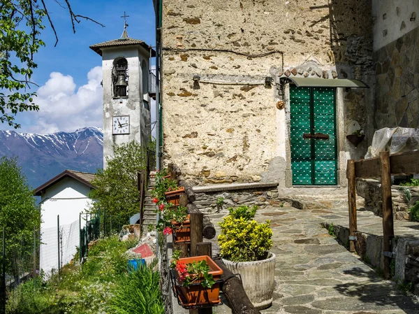 Pueblo Italiano Montaña Noceno Por Encima Del Lago Como — Foto de Stock