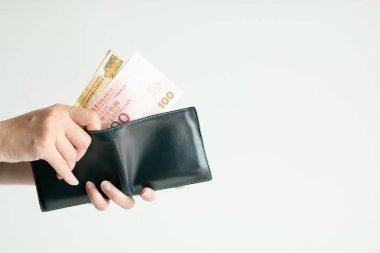 Eller ödeme için kısa cüzdan Hong Kong para (Dolar Hong Kong veya Hkd) toplama.