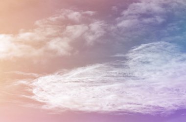 pastel renkli - cennet kavramı ile arka plan olarak gökyüzünde bulutlar