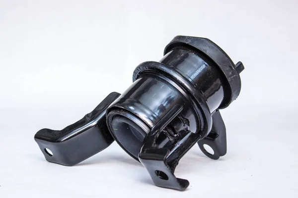 motor destek yastığı beyaz arkaplanda izole edildi