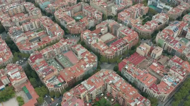 Widok z lotu ptaka. Widok na Barcelonę Eixample. — Wideo stockowe