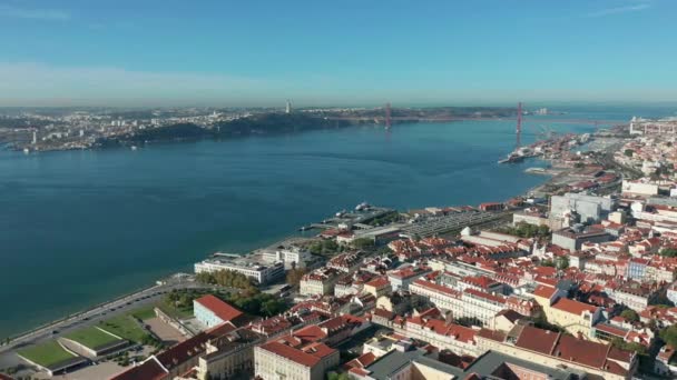 Vista aérea. Lisboa la ciudad más grande de Portugal — Vídeos de Stock