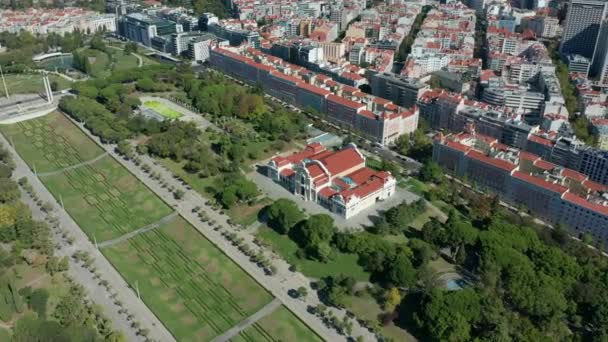 Légi felvétel. Lisszabon, Portugália, Marques de Pombal tér — Stock videók