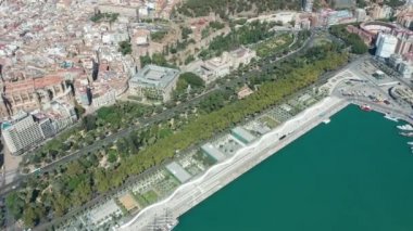 Malaga güney Spains Costa del Sol 'da bir liman şehridir..