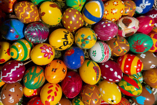 Many colorful Easter eggs