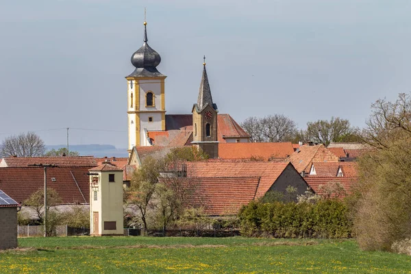 Дві Церкви Маленькому Селі Баварії — стокове фото