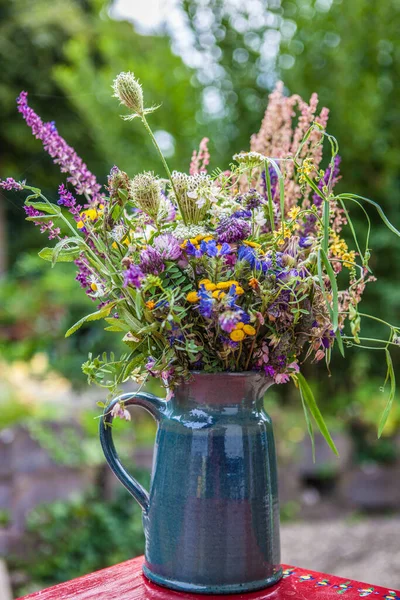 Bouquet Fleurs Jardin Chalet — Photo