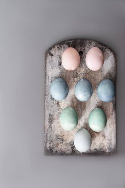 Paskalya tablosu ayarlanıyor