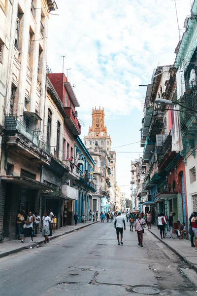 Calles Casas Atardecer Habana Vieja Cuba Con Lugareños — Foto de Stock