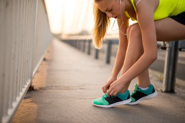 Bir bağcık bağlama