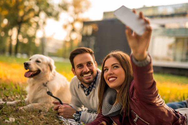 Making a slefie — Stock Photo, Image