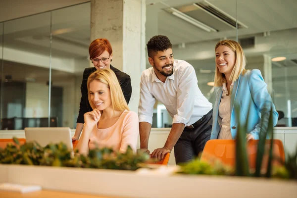 Ontmoeting met collega 's — Stockfoto