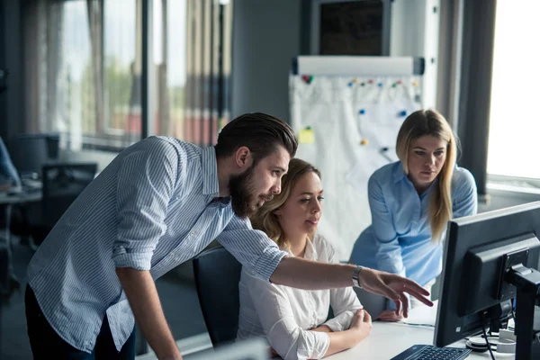 Cooperation is important — Stock Photo, Image