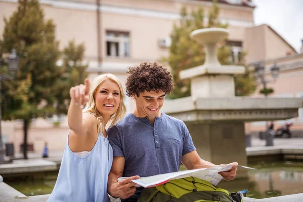 Rondrit met vriendje — Stockfoto