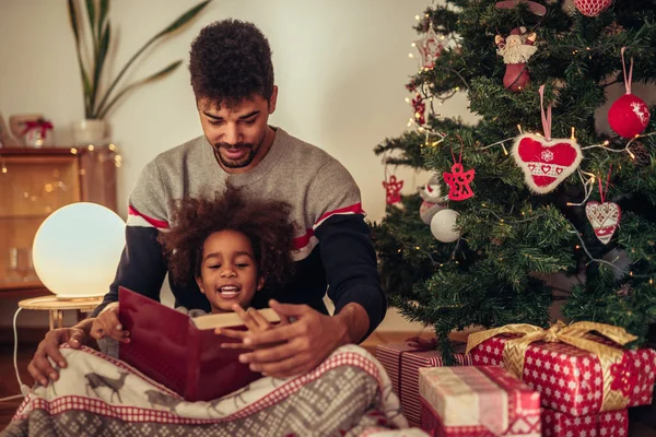 Zeit mit Papa verbringen — Stockfoto