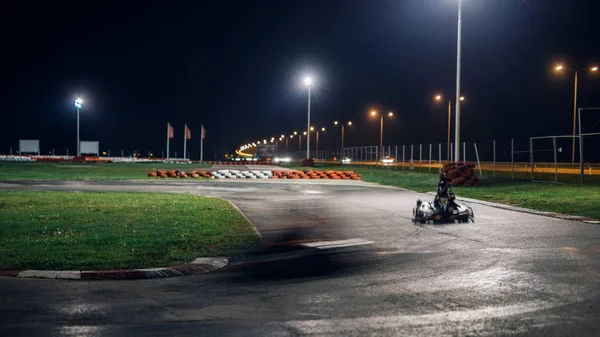 Carrera de karting borrosa —  Fotos de Stock