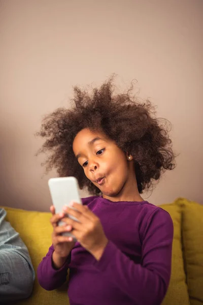 Girl making a selfie — Stock Photo, Image