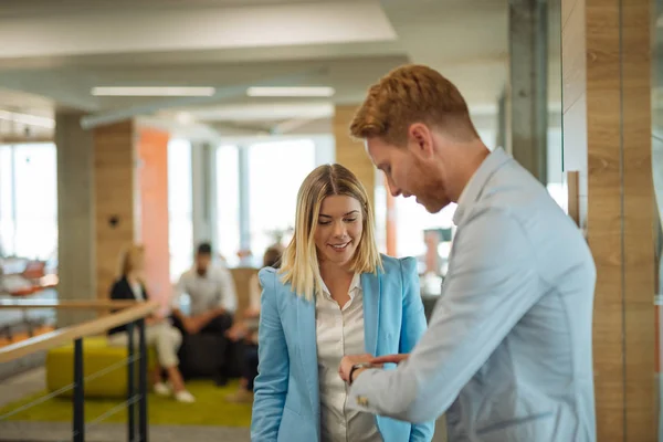 Det är dags för arbete — Stockfoto