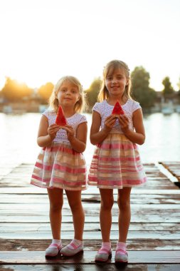 Yaz yumminess kız kardeşi ile! 