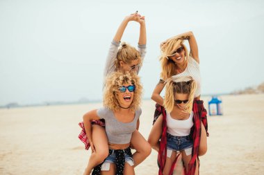 İyi günler ve çılgın fiends iyi anılar yapmak