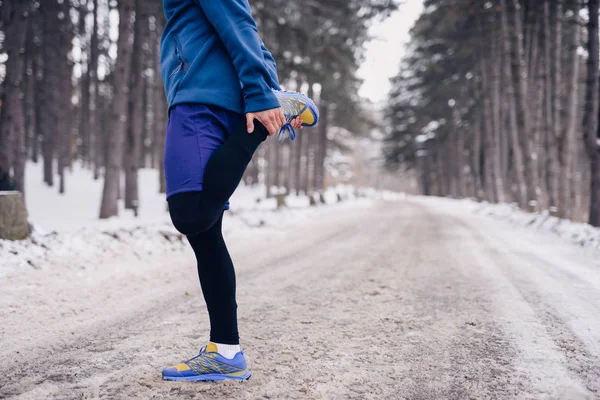 Inverno che si estende all'aperto — Foto Stock