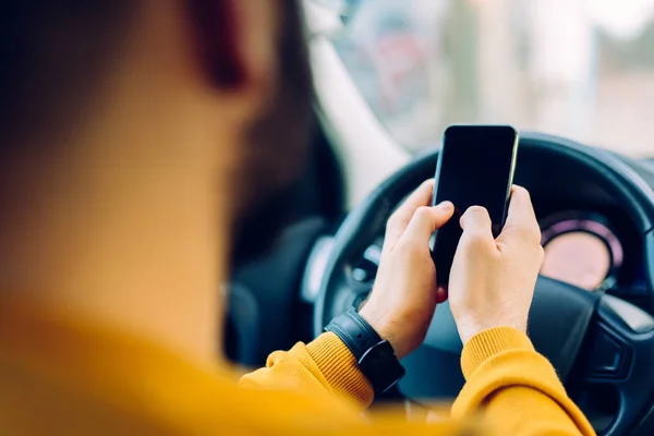 Ton téléphone peut attendre, ta vie ne peut pas ! — Photo