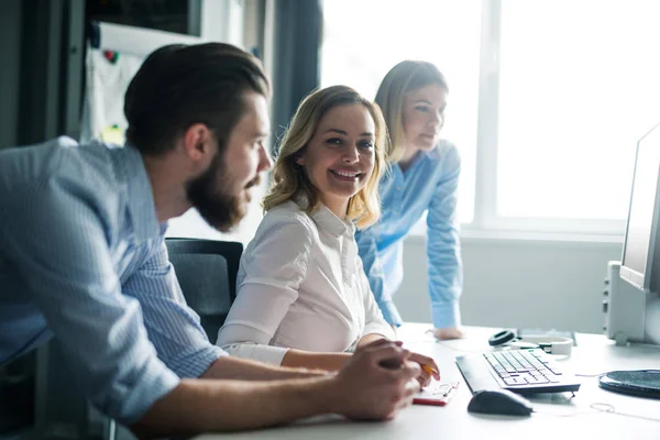 Teamwork wint altijd — Stockfoto