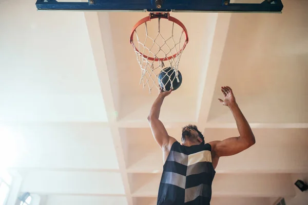 Un slam dunk — Foto de Stock