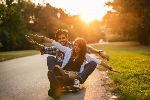 Ellos disfrutan de las mismas cosas ! —  Fotos de Stock