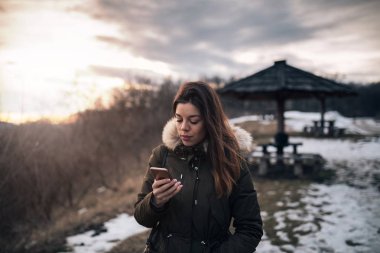 Akıllı Telefon Kullanılıyor