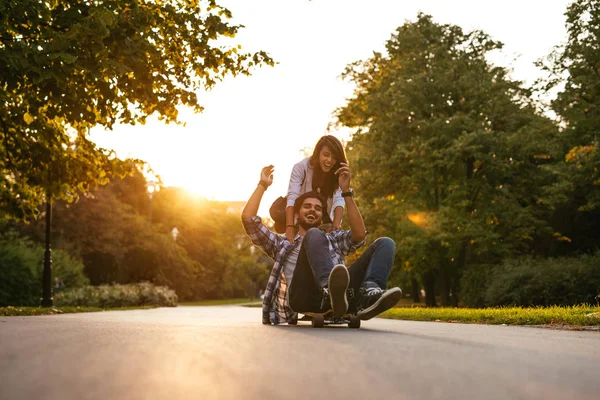 De bästa stunderna i livet kommer från kärlek — Stockfoto