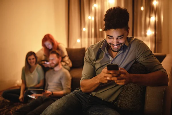 Internet is altijd een goede oplossing — Stockfoto