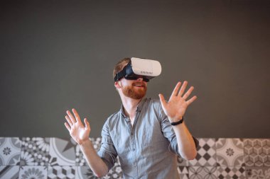 Sanal dünya gerçek aldım!