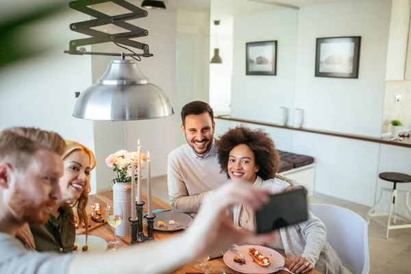 Selfie con amigos —  Fotos de Stock