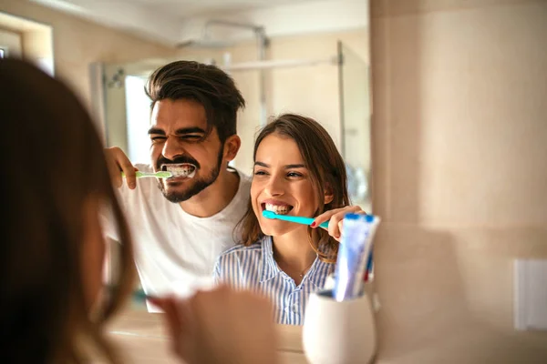 Love makes time for fun — Stock Photo, Image