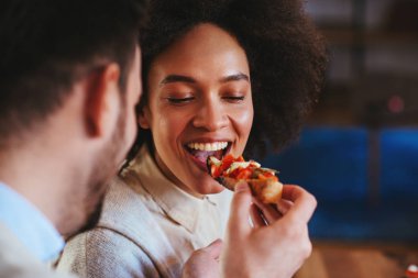 Diyelim bir dilim kapmak