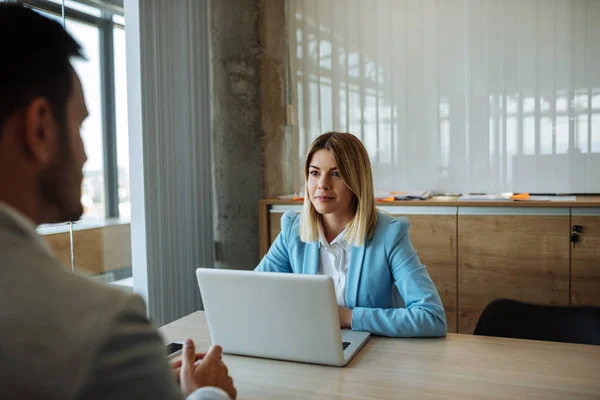 Having a meeting — Stock Photo, Image