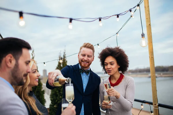 Leben soll gefeiert werden — Stockfoto