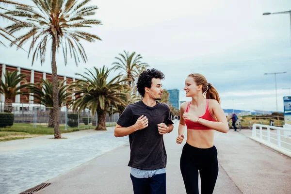 Jog next to the beach — Stock Photo, Image