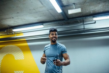 Bir acemi olmaktan korkma 