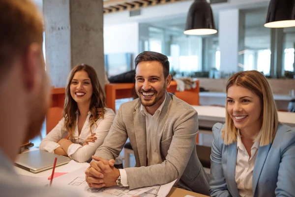 Estás buscando al mejor equipo. — Foto de Stock